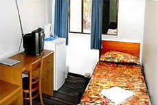 Acacia Inner City Inn - Accommodation Noosa 3