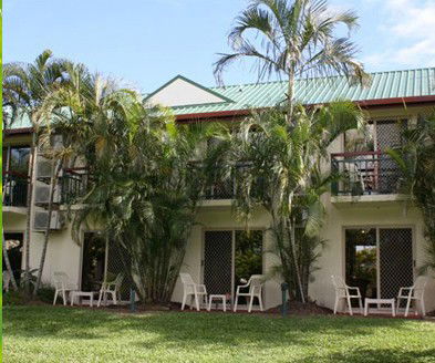 Colonial Village Motel - Accommodation Noosa 2
