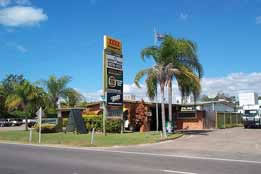 Queens Beach Motor Hotel - Accommodation Noosa 0