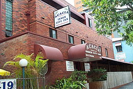 Acacia Inner City Inn - Accommodation Noosa 0