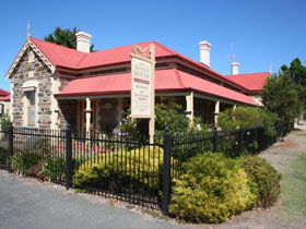 Trafalgar On The Strand - Accommodation Noosa 0