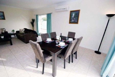 Roo's Place - Accommodation Noosa 2