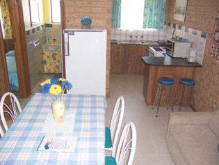 Stansbury Villas - Accommodation Noosa 2