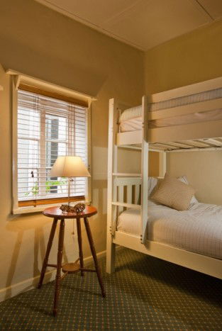 Stirling House - Accommodation Noosa 4