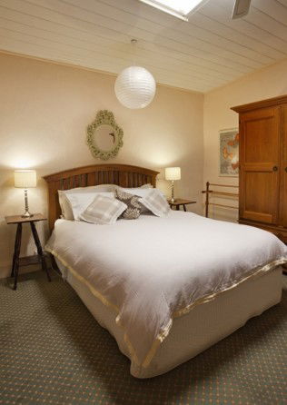 Stirling House - Accommodation Noosa 6