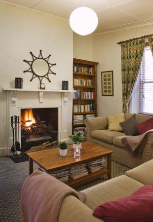 Stirling House - Accommodation Noosa 7