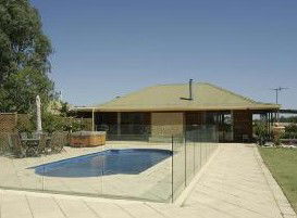 McLaren Ridge 4 - McLaren Ridge Log Cabins - Accommodation Noosa 2