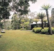 Tullah Lakeside Lodge - Accommodation Noosa