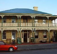 Richmond Arms Hotel - The - Accommodation Noosa