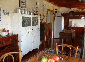 Westeria Cottage - Accommodation Noosa 4
