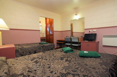 Queenstown Motor Lodge - Accommodation Noosa 3