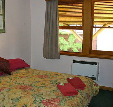 Derwent Bridge Wilderness Hotel - Accommodation Noosa 2
