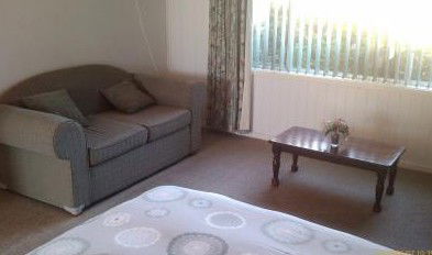 Central Court Motel - Accommodation Noosa 2