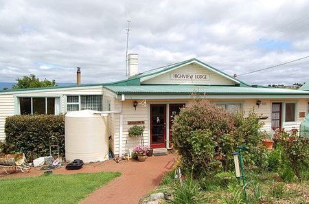 Deloraine Highview Lodge Backpackers - Accommodation Noosa 1