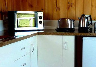 Hazelcreek Cottages - Accommodation Noosa 4