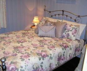 Ivy Cottage - Accommodation Noosa 0