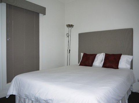Silver Earth Accommodation - Accommodation Noosa 3