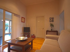 Lottes Cottage - Accommodation Noosa 3