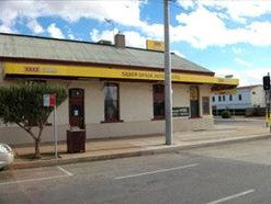 Silver Spade Motel - Accommodation Noosa 2
