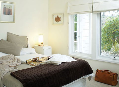 Andreas White House - Accommodation Noosa 0
