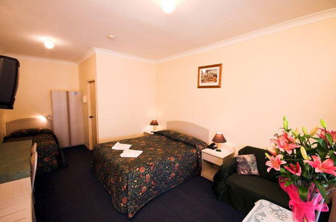 Midlands Motel - Accommodation Noosa 0