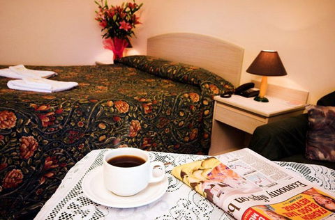 Midlands Motel - Accommodation Noosa 1