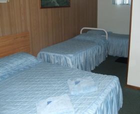 Chatham Motel - Accommodation Noosa 0