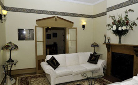 Ms. - Accommodation Noosa 1