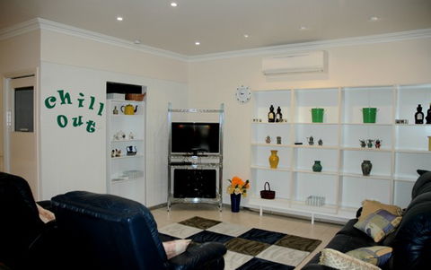 Carrs Hunter Valley Macadamia Farm Guest House - Accommodation Noosa 1