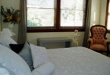 Avarest Cottage - Accommodation Noosa 0