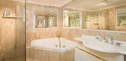 Absolute Beachfront Manly Bed And Breakfast - Accommodation Noosa 2