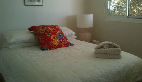 Absolute Beachfront Manly Bed And Breakfast - Accommodation Noosa 4