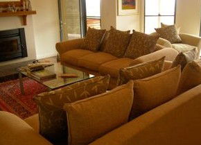 Amazing Country Escapes - Wombadah Guesthouse - Accommodation Noosa 1