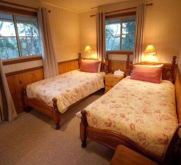 Accommodation Creek Cottages - Accommodation Noosa 0