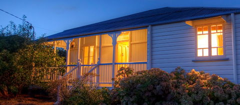 Apple Blossom Cottage - Accommodation Noosa 3