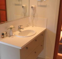 Ravensbourne Escape Silverwood Lodge - Accommodation Noosa