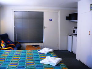 Albany View Street Lodge Bed And Breakfast And Art Studio - Accommodation Noosa 1