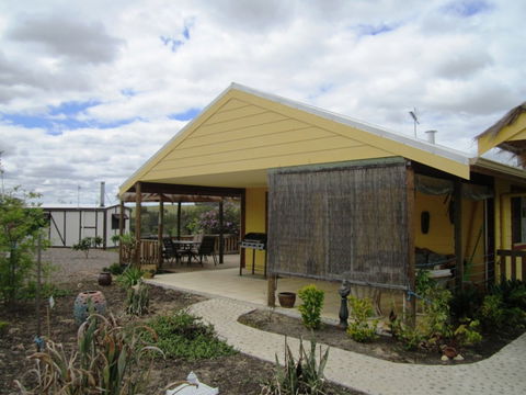 Lavendale Farmstay And Cottages - Accommodation Noosa 3