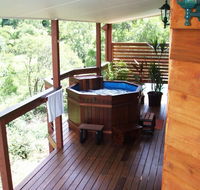 Ravensbourne Escape Holiday Cottages - Accommodation Noosa