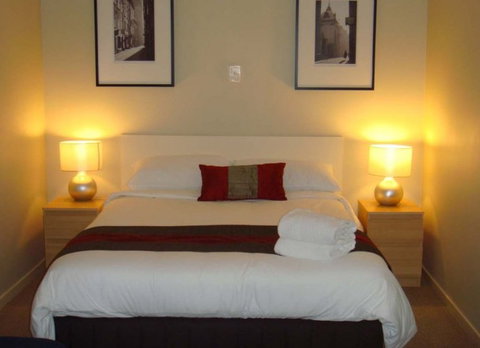 Brisbane Street Studios - Accommodation Noosa 2