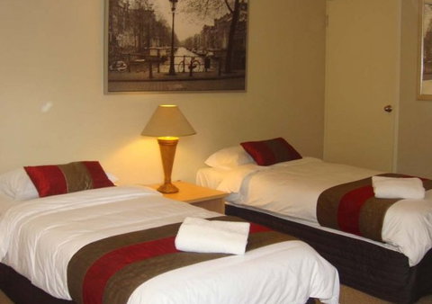 Brisbane Street Studios - Accommodation Noosa 4