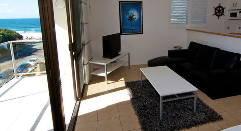 Merrima Court Holidays - Accommodation Noosa 6