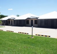 Emerald Park Motel - Accommodation Noosa