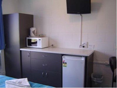 Cedar Lodge Motel - Accommodation Noosa 5