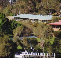 Gipsy Point Luxury Lakeside Apartments - Accommodation Noosa