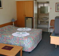 Tropical Gateway Motor Inn - Accommodation Noosa