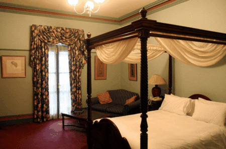 The Yarra Glen Grand Hotel - Accommodation Noosa
