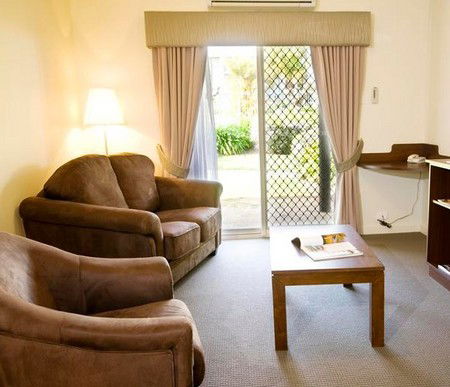 Sanctuary Golf Resort - Accommodation Noosa 0
