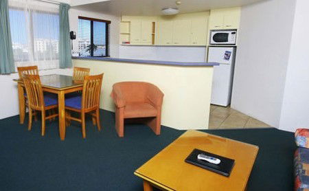 Caribbean Resort - Accommodation Noosa 1