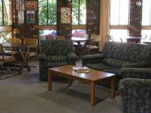 Desert Rose Inn - Accommodation Noosa 1